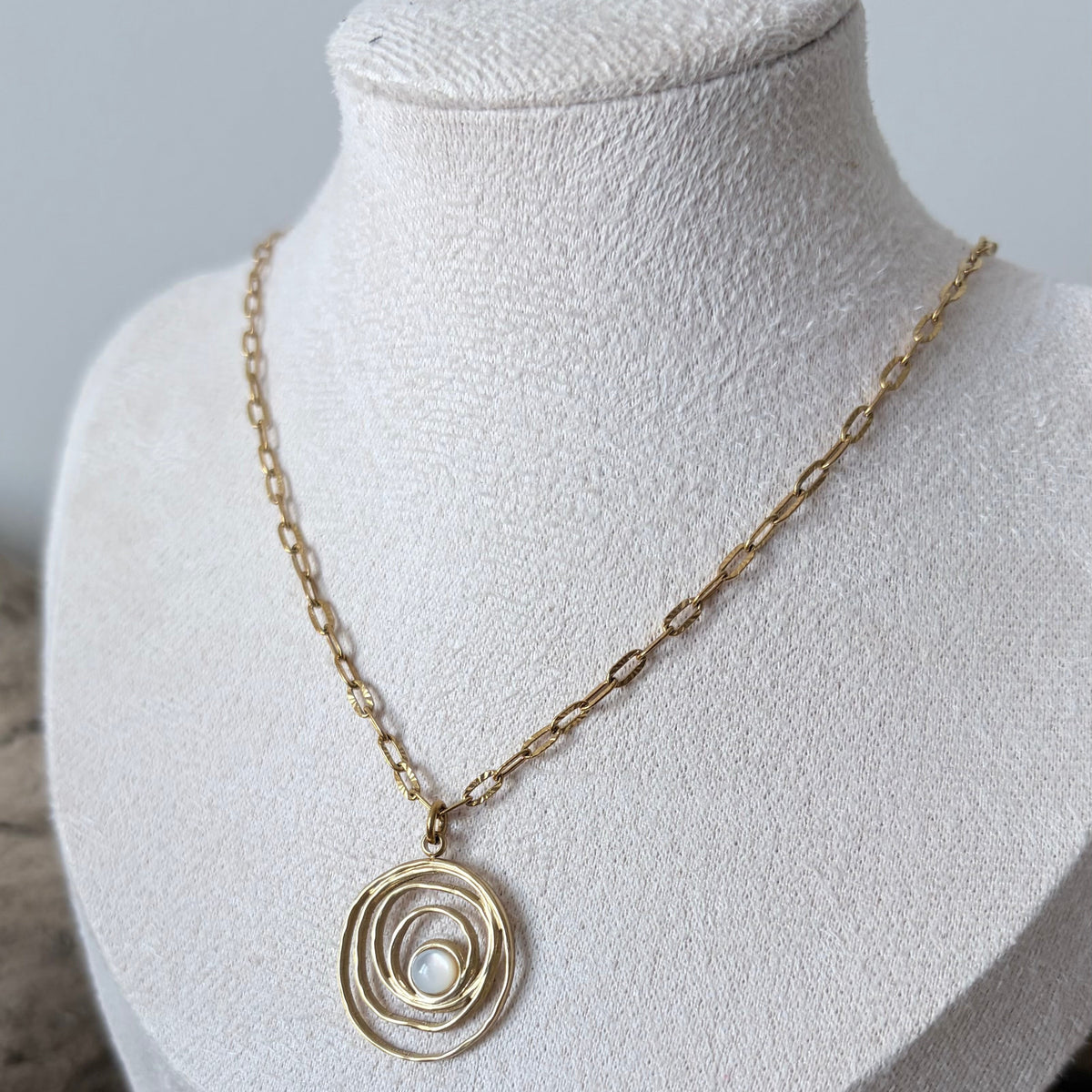 Collier Évasion